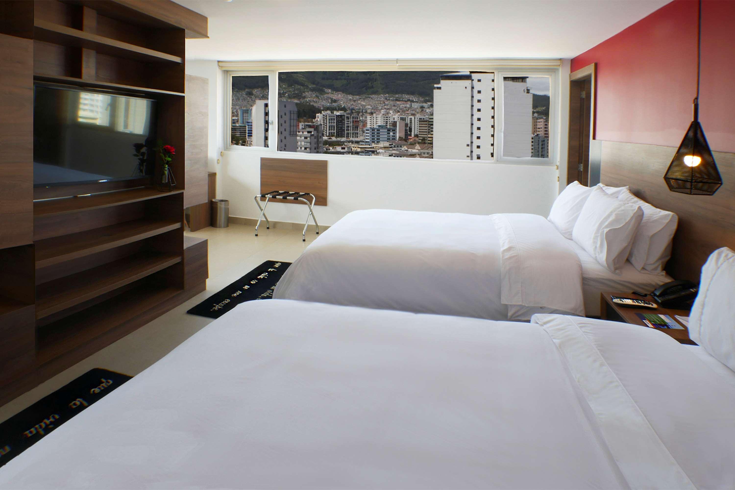 Park Inn By Radisson Кіто Екстер'єр фото