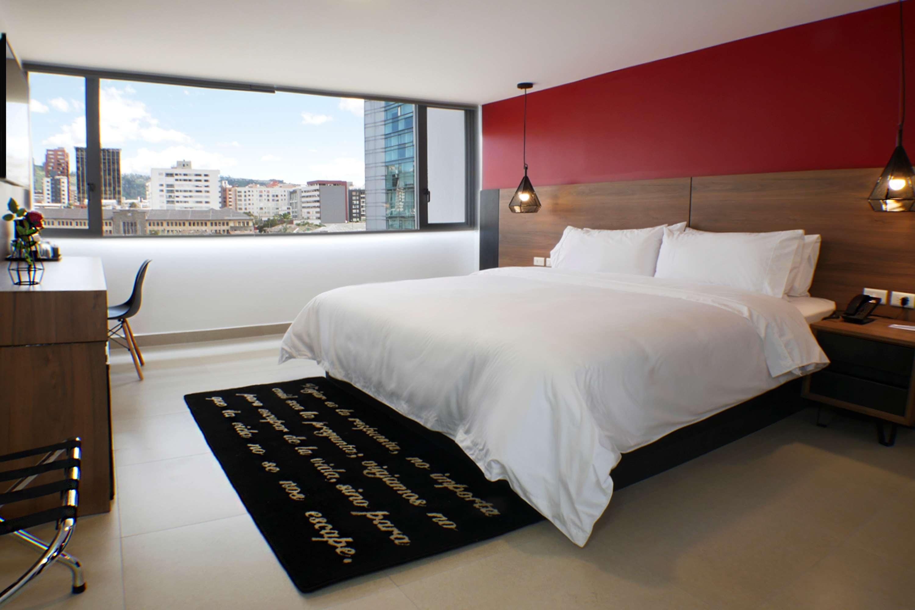 Park Inn By Radisson Кіто Екстер'єр фото